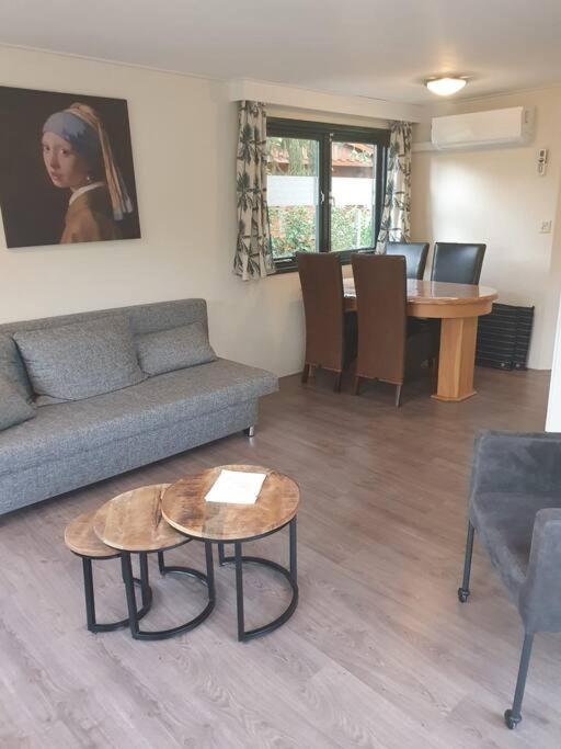 Cosy chalet for 4 @ Veluwe Putten Buitenkant foto
